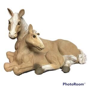 Universal Statuary #268 Dated 1997 Horse & Foal Pals Resin Figure Statue